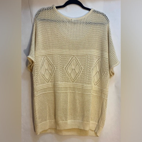 Torrid Cream Crochet Knit Dolman Sleeve Sweater Size 2X - Picture 3 of 6
